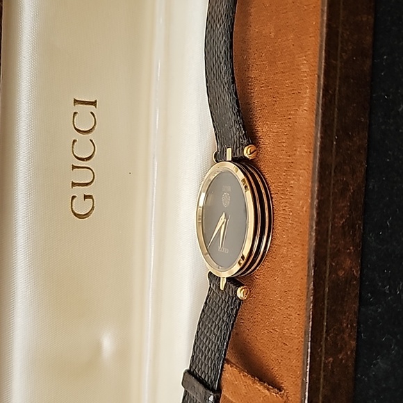 BALLYS GUCCI WATCH IN ORIGINAL BOX AND PACKAGING - Picture 1 of 10